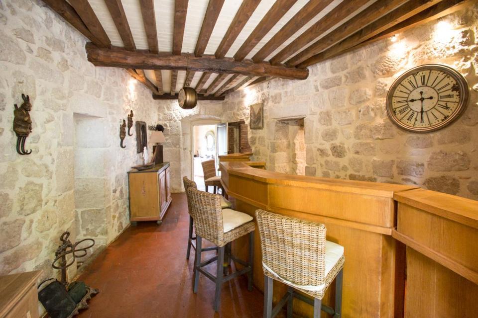 Chateau De Pleneselve Bon-Encontre Buitenkant foto
