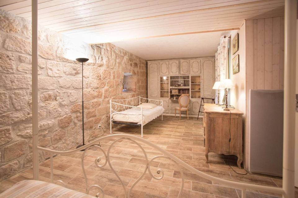 Chateau De Pleneselve Bon-Encontre Buitenkant foto